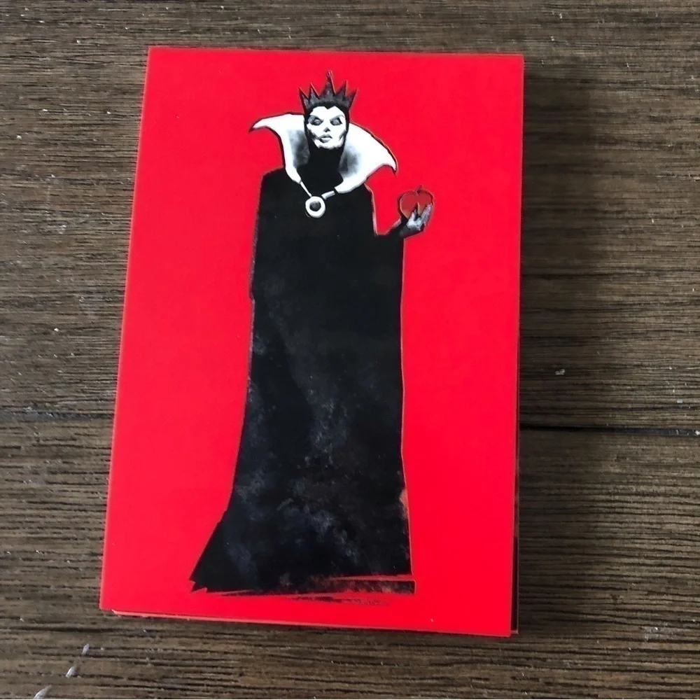 Disney Villains Postcards: Snow White: Evil Queen 8 pack.